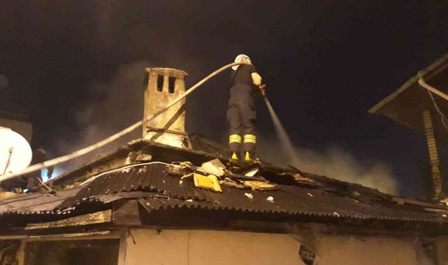 Fethiye'de metruk evde yangın