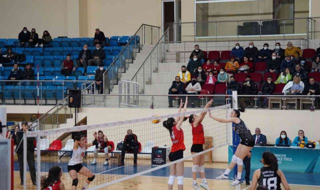 Filenin şimşekleri ligin son maçında 3-0'lık mağlubiyetle sahadan ayrıldı