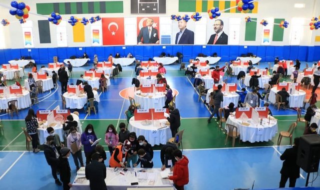 Gençler 27 ilde Deneyap uygulama sınavında ter döktü