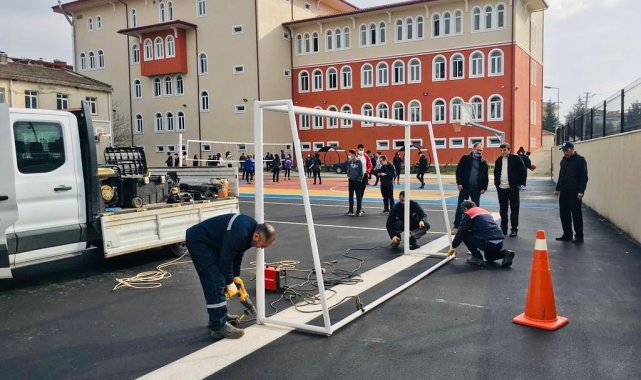 Gençler kale istedi, belediye başkanı isteği geri çevirmedi