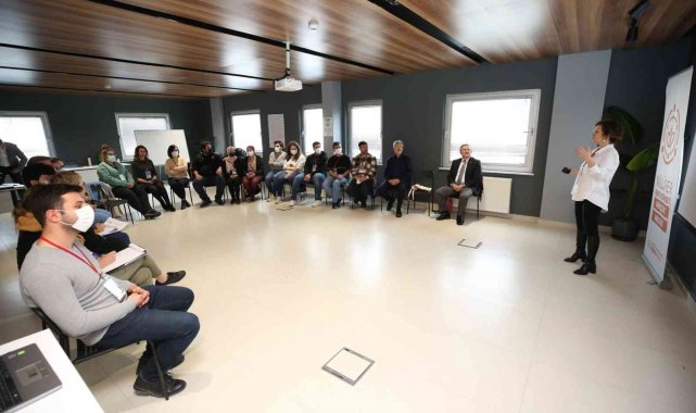 Gençler politikalarını oluşturmak için Nilüfer'de buluştu