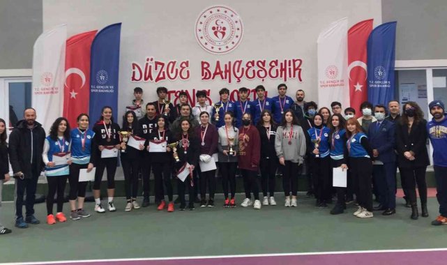 Gençler tenis müsabakaları sona erdi