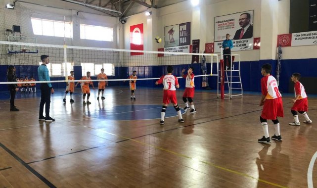 Gençler voleybolda şampiyonlar belli oldu