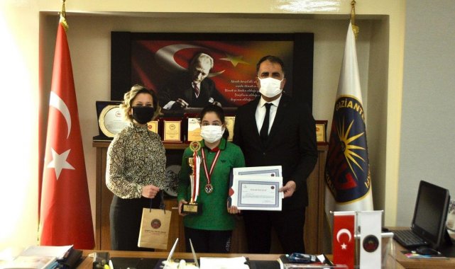 GKV&#039;li Beren Kalyoncu satrançta Türkiye ikincisi