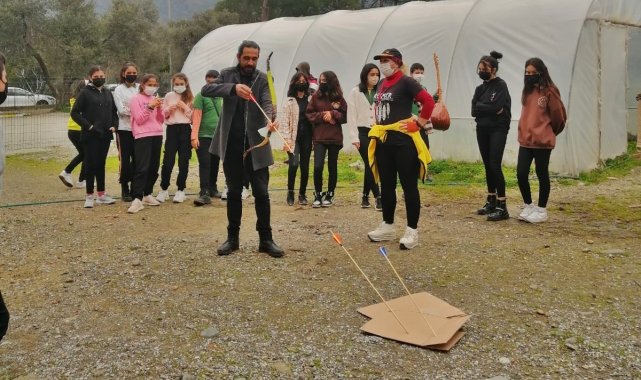 Gönüllük esasına dayalı yaptığı çalışmalar ile Köyceğiz'de okçuluk sporuna ilgi oluşturuyor