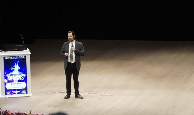 GUHEM Genel Müdürü Mirahmetoğlu, 5.Uzay Günleri&#039;nde mühendis adaylarıyla buluştu