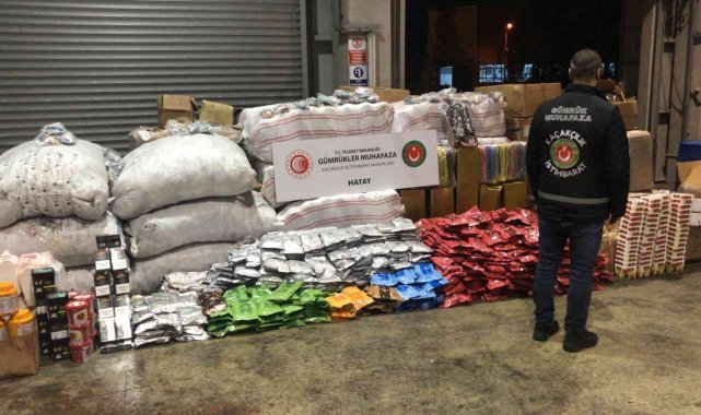 Gümrük Muhafaza ekipleri, tonlarca kaçak nargile tütünü ve malzemesinin yurda girişine engel oldu