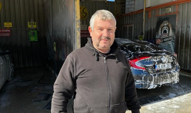 Güneşli hava oto yıkamacıların yüzünü güldürdü