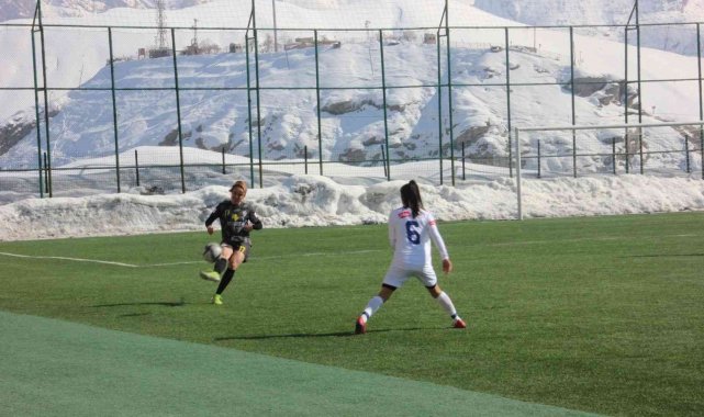 Hakkari Kadıngücü Takımı evinde berabere kaldı