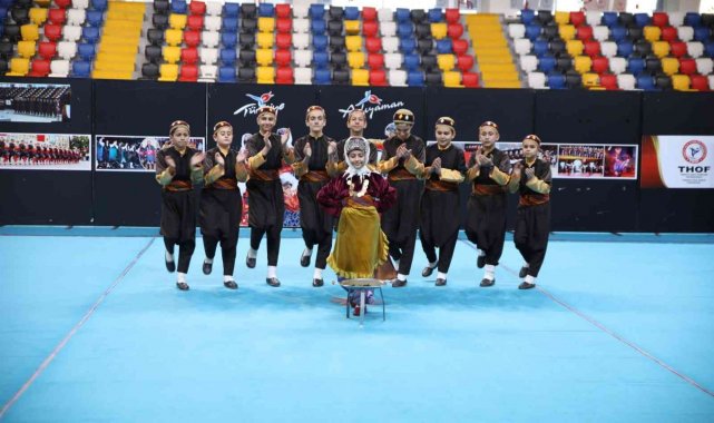 Halkoyunları yarışması görsel şölene dönüştü