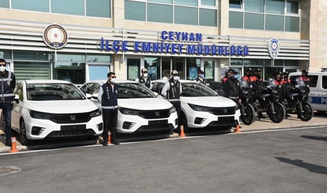 Hayırseverler Ceyhan Emniyetine araç bağışladı