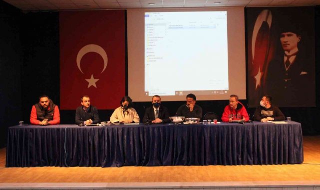 Hentbol grup müsabakaları Düzce&#039;de başladı