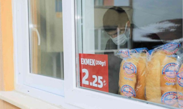 Hereke'de halk ekmek büfeleri açıldı