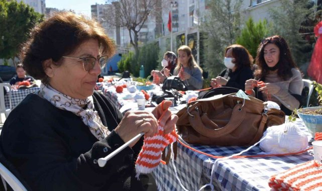 Hünerli eller lösemili çocuklar için ördü