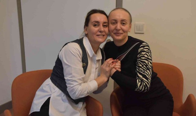 İkizler, kansere birlikte kafa tuttu