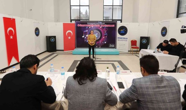 İpekyolu'nda 'Öğretmenim Ses Yarışması' heyecanı