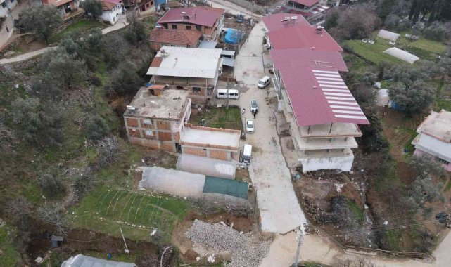 Işıklar Mahallesi'nde yollar yenileniyor