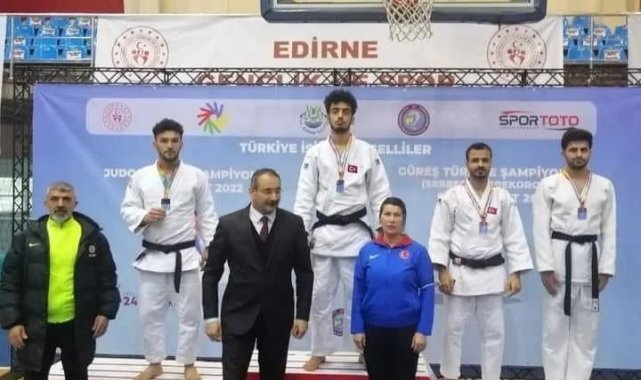 İşitme engelli Selim şampiyonada ikinci oldu