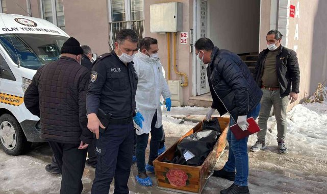 Isparta'da 41 yaşındaki kadın evinde ölü bulundu