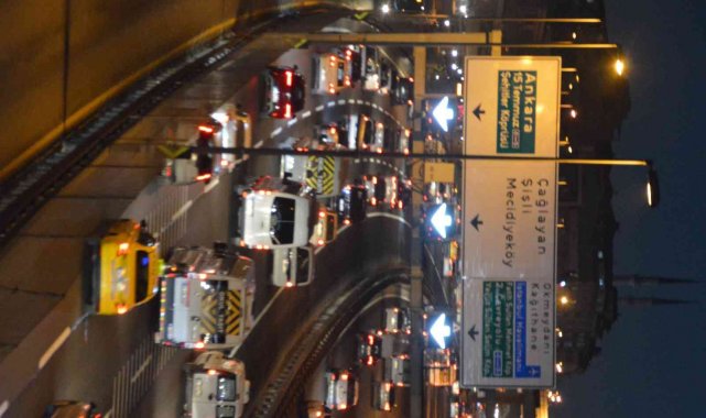 İstanbul'da ilk iş gününde trafik yoğunluğu