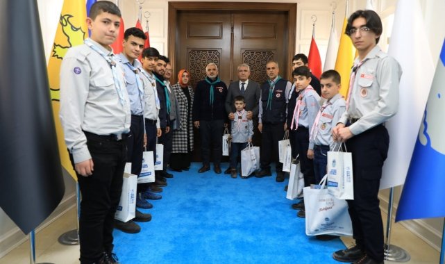 İzcilerden Başkan Güder'e ziyaret