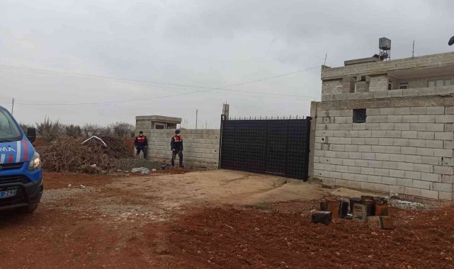 Jandarma, bağ evinden hırsızlık yapan şahısları suçüstü yakaladı