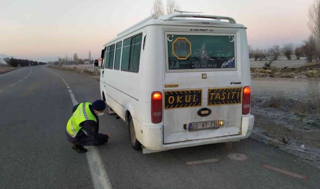 Jandarma ekipleri okul servis araçlarına yönelik denetim yaptı