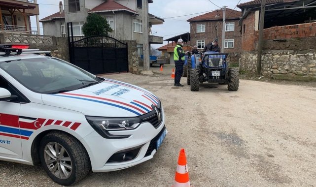 Jandarma ekiplerinden traktör ve tarım araçlarına özel denetim
