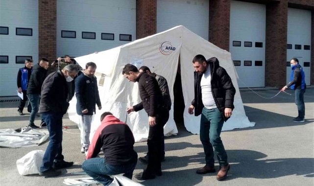 Jandarma personeline ve güvenlik korucularına çadır kurma eğitimi verildi