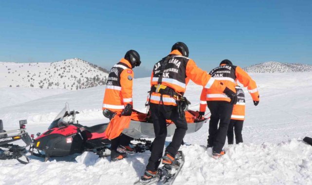 Jandarmadan kayak merkezinde afet tatbikatı