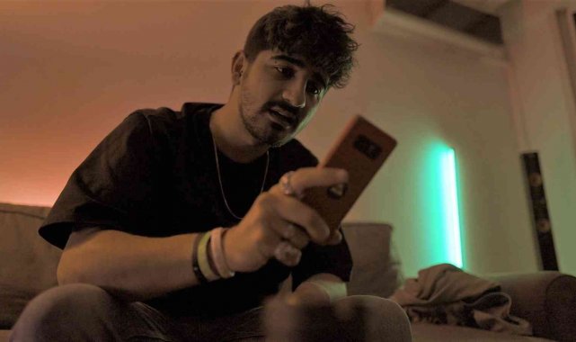 Jelly&#039;nin büyük başarısı: Bilim kurgu ile dramı filmde birleştirdi