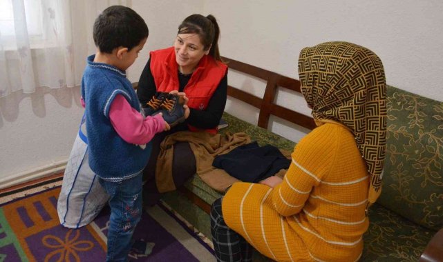 Kahramankazan'da minik kalpleri sıcacık tutacak hediyeler