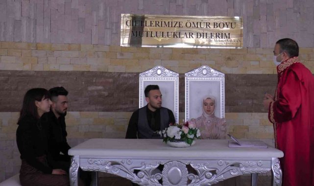 Kapadokya'da 27 çift 'evet' dedi