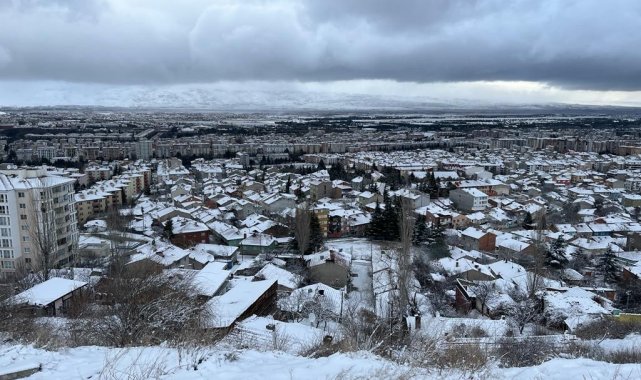 Kar Eskişehir'de sevinçle karşılandı