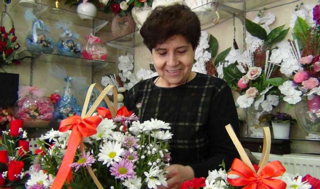 Karslı çiçekçilerde 14 Şubat yoğunluğu