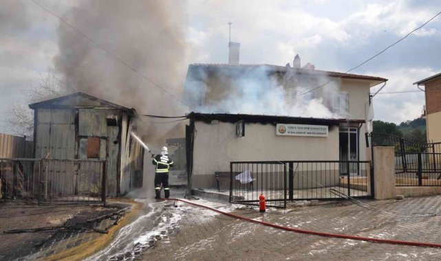Kaynak makinesinden çıkan kıvılcım mazot deposunu tutuşturdu
