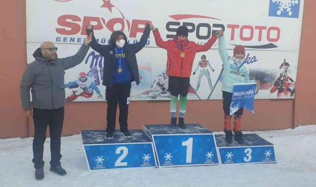 Kayseri SEM meyvelerini vermeye başladı