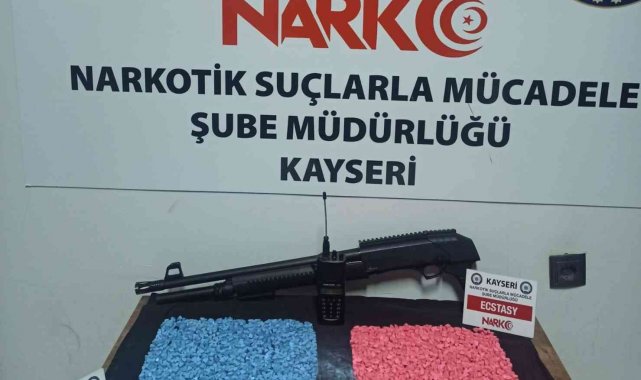 Kayseri'de uyuşturucu operasyonu: 2 gözaltı