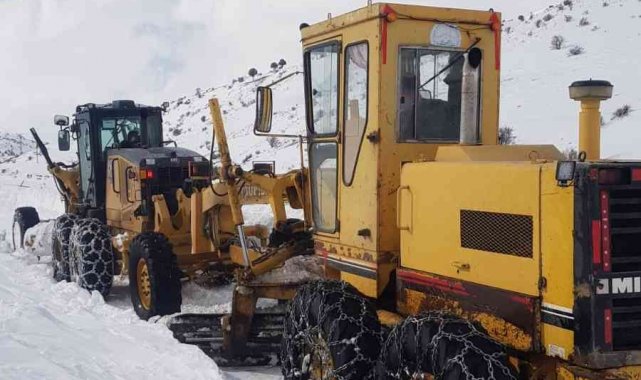 Kayseri&#039;nin en doğusunda karla mücadele devam ediyor