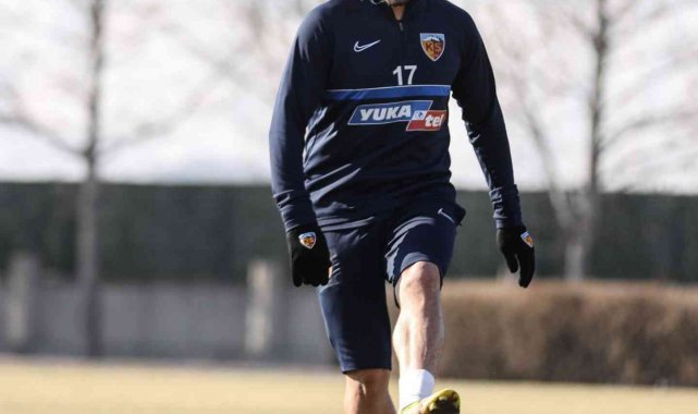 Kayserispor'da Emrah Başsan yok