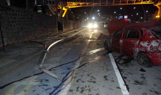 Kazada ağır yaralanan genç, 6 günlük yaşam mücadelesini kaybetti