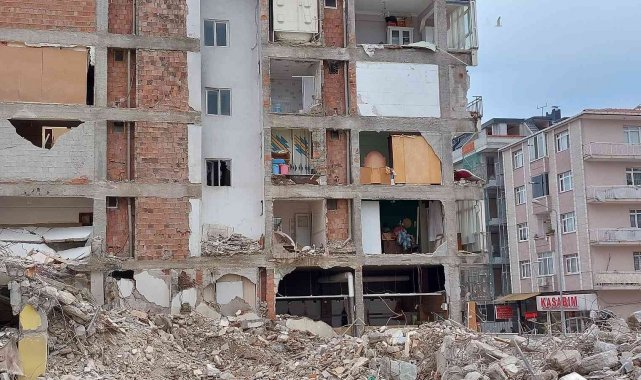 Kentsel dönüşüm müteahhidin skandalını ortaya çıkardı