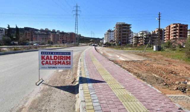Kepez Belediyesi'nden engelsiz kaldırım