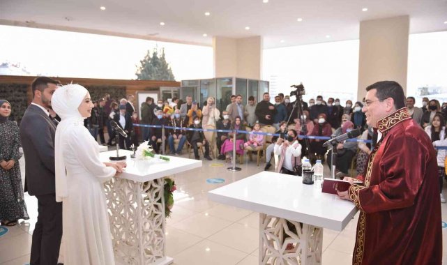 Kepez'de 22.02.2022 nikah yoğunluğu