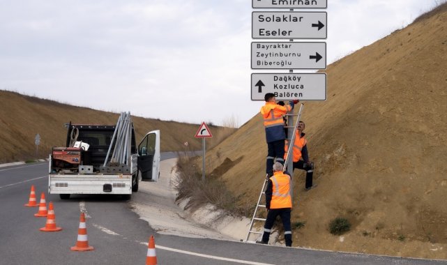Kırsal mahallelerin işaret ve yönlendirme levhaları yenileniyor