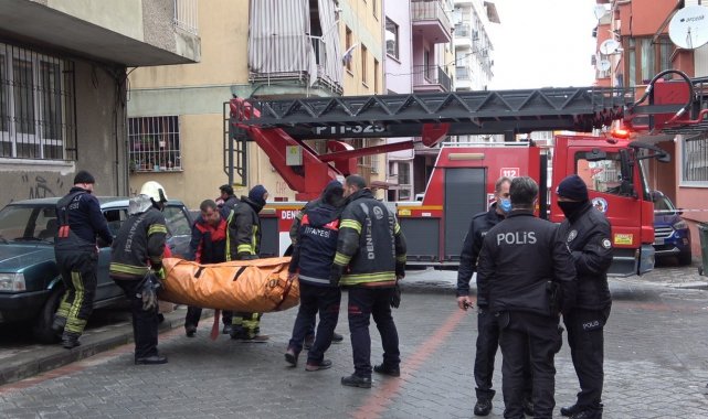 Kız arkadaşıyla tartışan genç çatıya çıktı