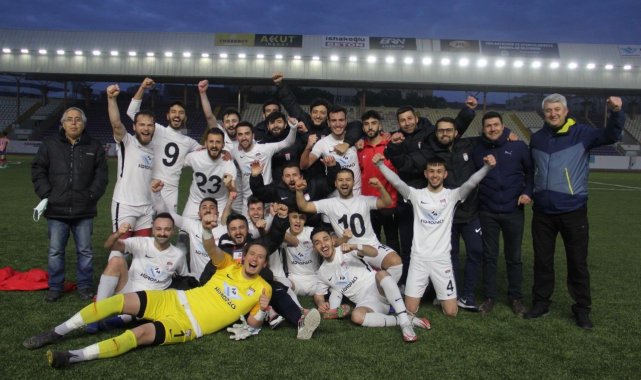 Kocaeli Süper Amatör Lig B Grubunda Gebze Tayfunspor şampiyon