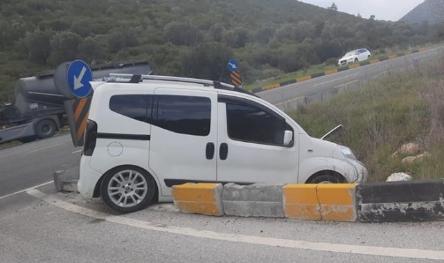 Kontrolden çıkan otomobil refüje çıktı