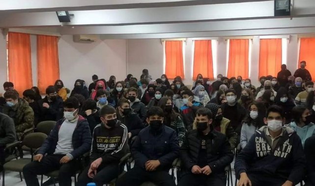 Köyceğiz'de '28 Şubat Süreci ve İmam Hatip Okulları' konulu söyleşi düzenlendi