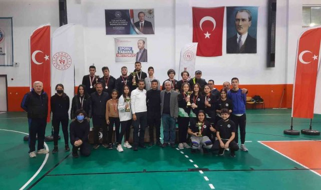 Köyceğiz&#039;de düzenlenen Floor Curling müsabakaları sona erdi